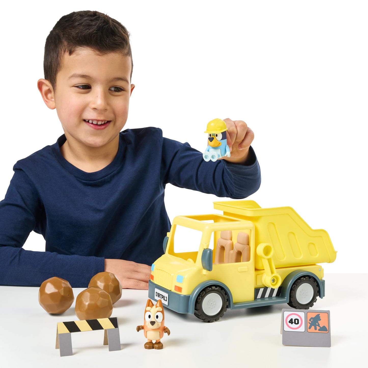 Bluey Let’s Play Chef Food Truck Playset, Convertible Food Truck Toy with 3” Articulated Apron Figure, Play Restaurant for Kids of Ages 3+