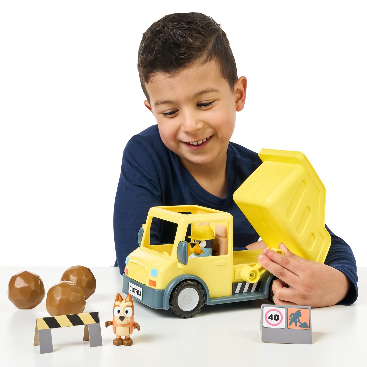 Bluey Let’s Play Chef Food Truck Playset, Convertible Food Truck Toy with 3” Articulated Apron Figure, Play Restaurant for Kids of Ages 3+